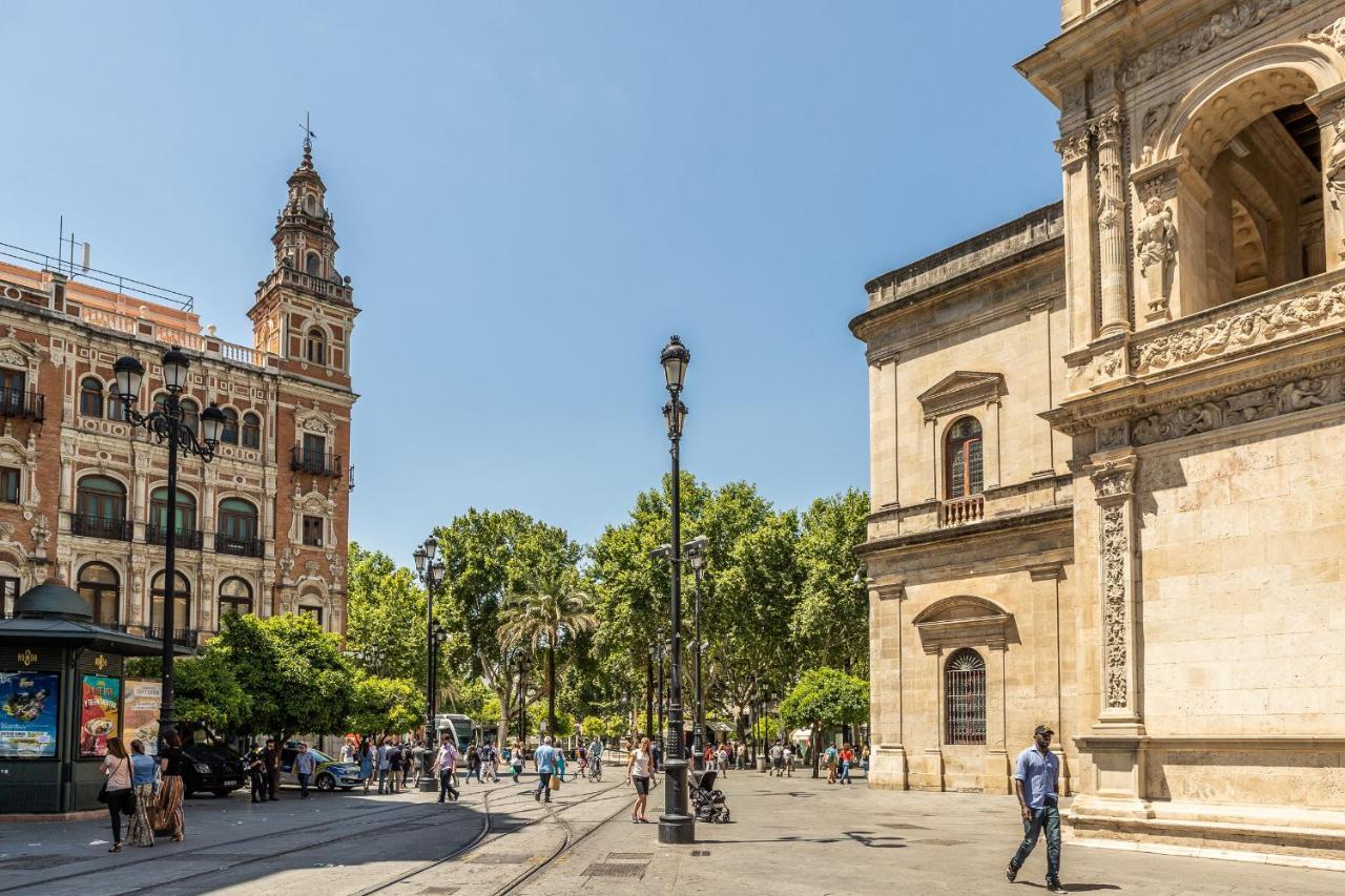 Waou Cosy III Sevilla Cathedral Exterior foto